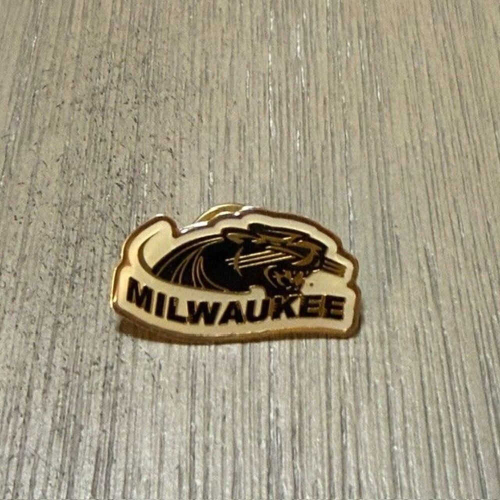 University of Wisconsin Milwaukee Panthers Enamel Lapel Pin
